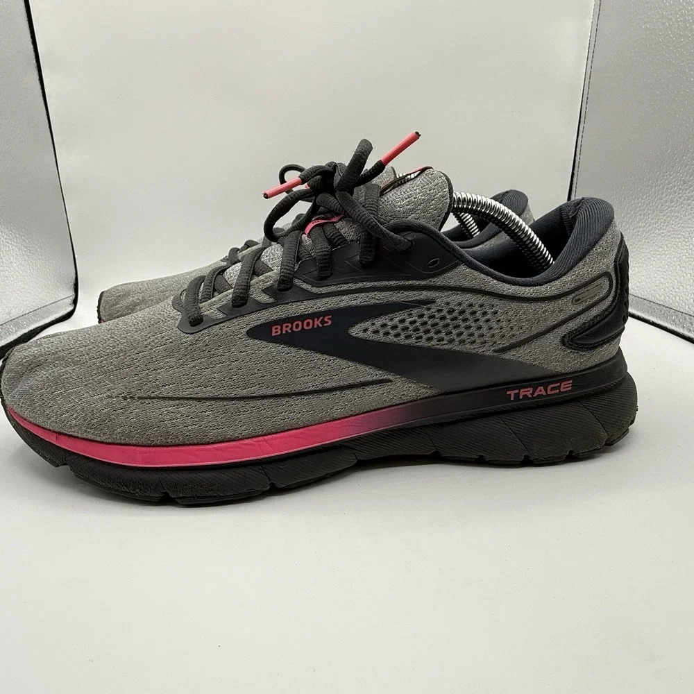 Brooks Trace 2 Gray Pink Running Shoes‎ Sneakers Size Women's 12 *Heal Holes